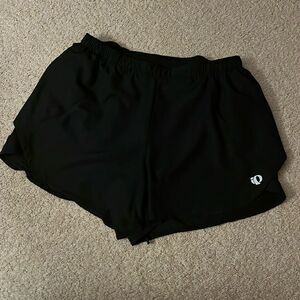 PEARL IZUMI ELITE WOMEN’S SIZE MEDIUM ATHLETIC SHORTS